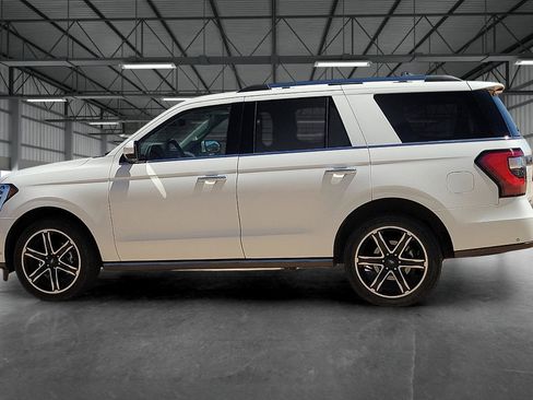 Used 2020 Ford Expedition Limited w/ Texas Edition Package RWD image 2