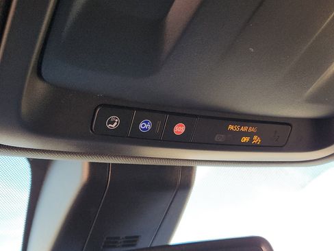 Used 2022 Chevrolet Suburban LT image 20