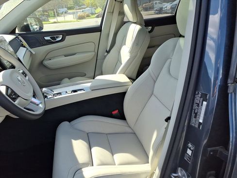 New 2026 Volvo XC60 B5 Ultra w/ Protection Package Premier AWD/4WD image 19
