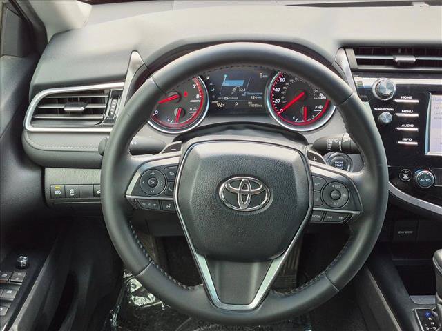 Used 2018 Toyota Camry XSE FWD image 18