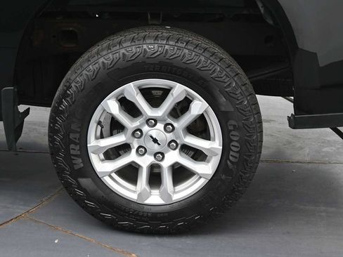 Used 2023 Chevrolet Silverado 1500 RST AWD/4WD image 5