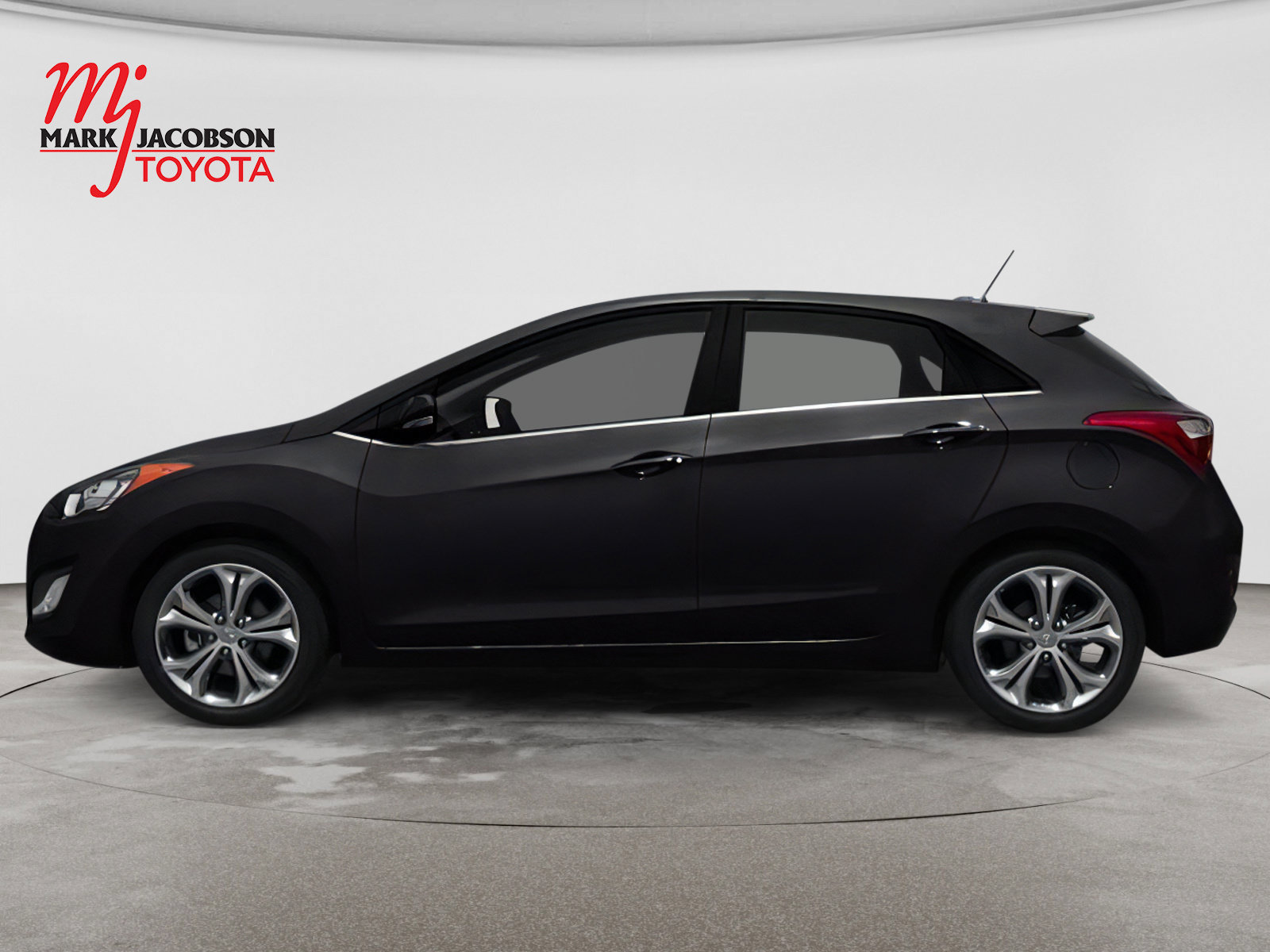 Used 2013 Hyundai Elantra GT w/ Tech Pkg FWD image 4