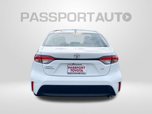 Used 2025 Toyota Corolla LE FWD image 7