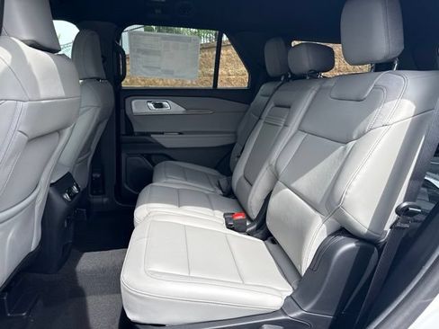 New 2027 Ford Explorer Active w/ Active Comfort Package AWD/4WD image 10