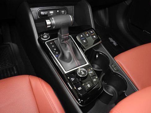 Certified 2024 Kia Sportage SX image 24