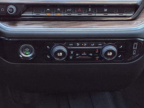 Used 2022 Chevrolet Silverado 1500 LT w/ Protection Package image 15