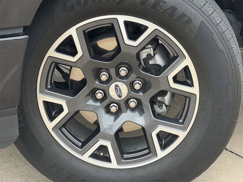 Used 2024 Ford F150 STX image 8