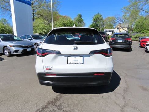Used 2023 Honda HR-V LX image 5