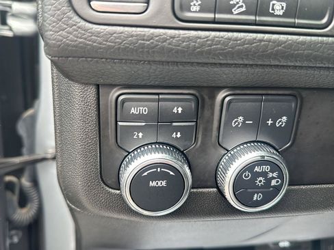 Used 2024 GMC Yukon XL Denali AWD/4WD image 50