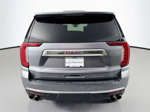 Used 2021 GMC Yukon XL Denali w/ Denali Premium Package AWD/4WD image 10