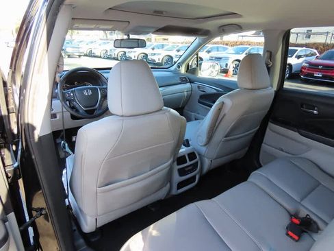 Certified 2018 Honda Pilot EX-L image 17