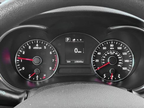 Used 2017 Kia Forte LX w/ LX Popular Package image 12