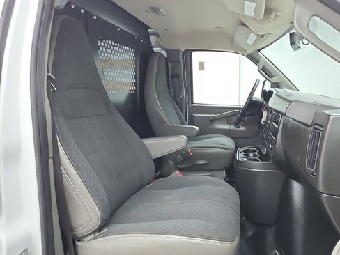 Used 2025 GMC Savana 2500 w/ Driver Convenience Package RWD image 36