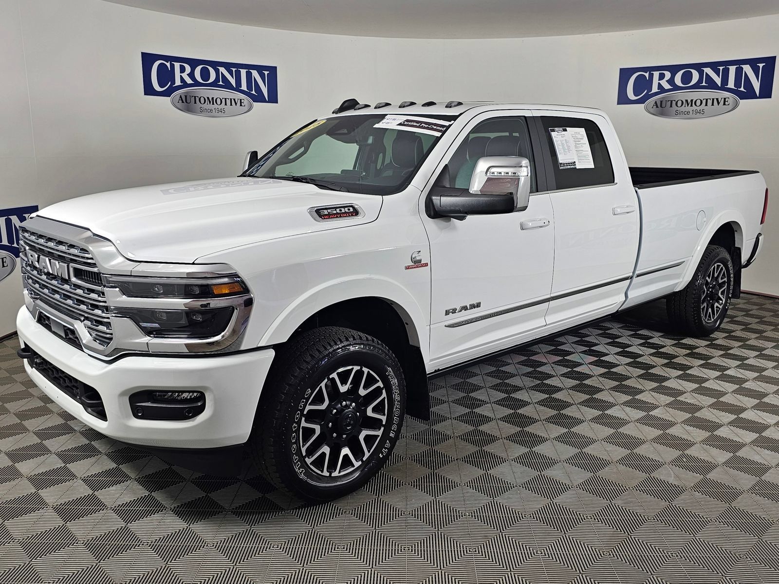 Used 2025 RAM 3500 Limited AWD/4WD image 39
