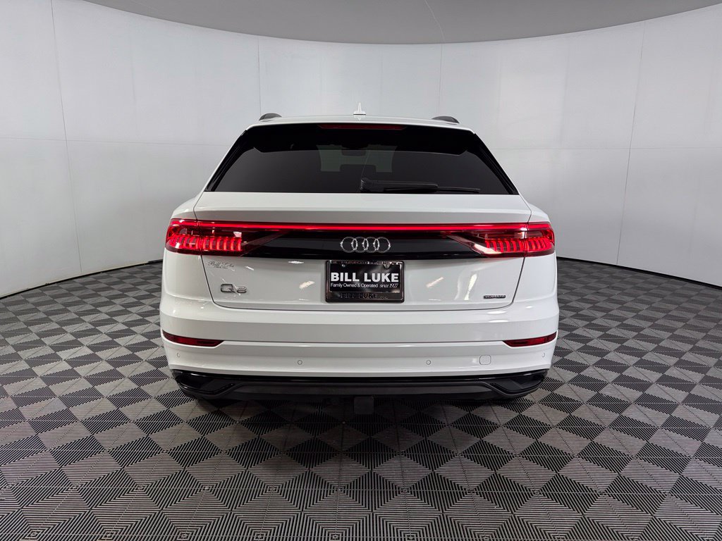 Used 2022 Audi Q8 Premium AWD/4WD image 9