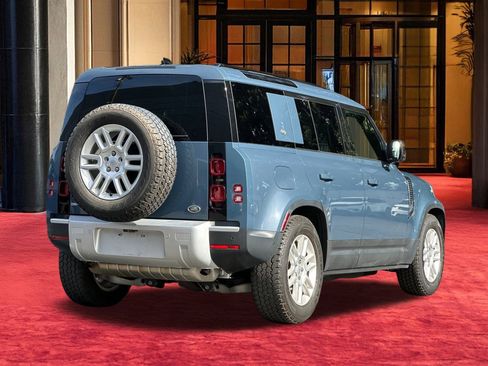 Used 2022 Land Rover Defender 110 S image 10