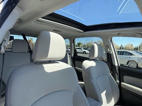 Used 2017 Subaru Forester 2.5i Premium image 19