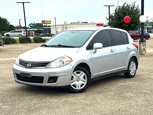 Used 2011 Nissan Versa 1.8 S w/ PWR Plus Pkg FWD image 2