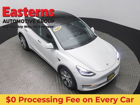 Used 2022 Tesla Model Y Long Range AWD/4WD image 3