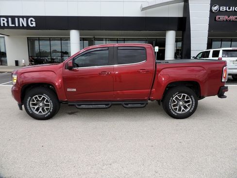 Used 2017 GMC Canyon SLE w/ All Terrain Package AWD/4WD image 8