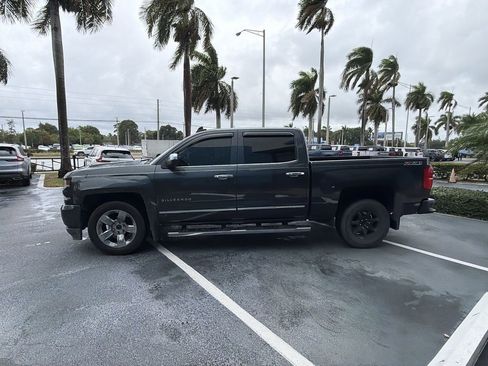 Used 2017 Chevrolet Silverado 1500 LTZ Z71 w/ LTZ Plus Package AWD/4WD image 5