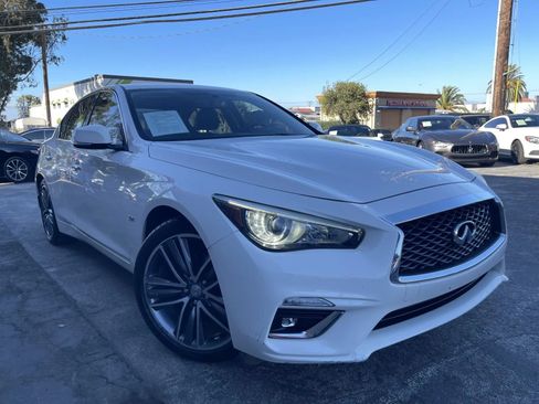 Used 2018 INFINITI Q50 Luxe w/ Cargo Package (L95) RWD image 3