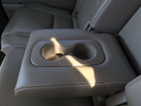 Used 2016 Honda Pilot Touring image 23