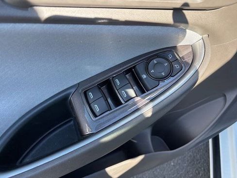 Used 2022 Chevrolet Malibu LT FWD image 14