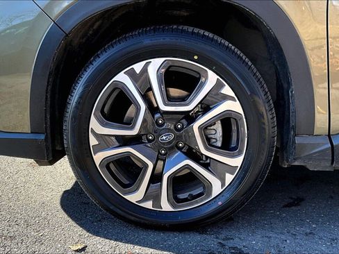 Certified 2023 Subaru Ascent Limited image 16