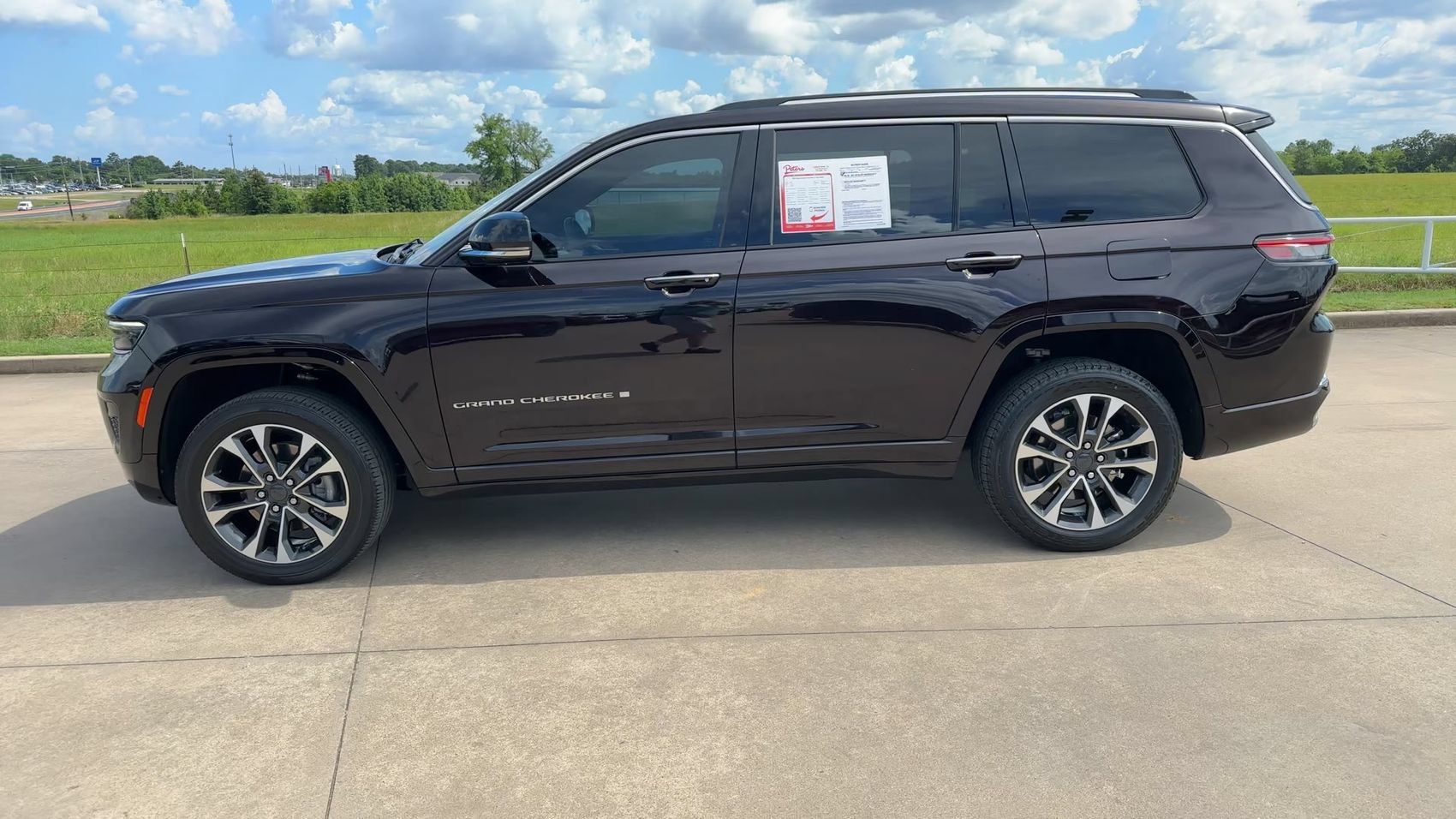 Used 2022 Jeep Grand Cherokee L Overland AWD/4WD image 6