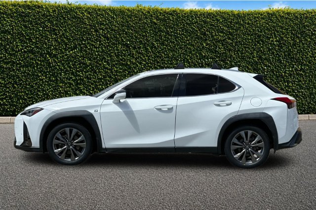 Used 2020 Lexus UX 200 F Sport w/ F Sport Premium Package FWD image 7