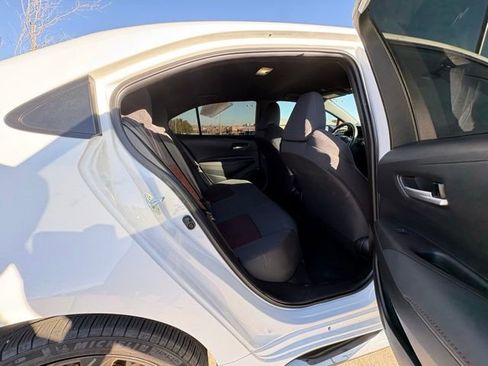 Used 2024 Toyota Corolla SE image 27