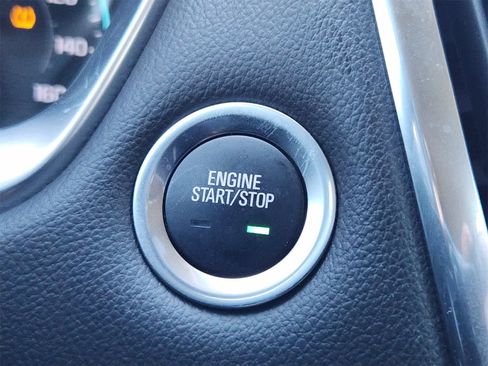 Used 2020 Chevrolet Traverse LT w/ LT Premium Package image 19