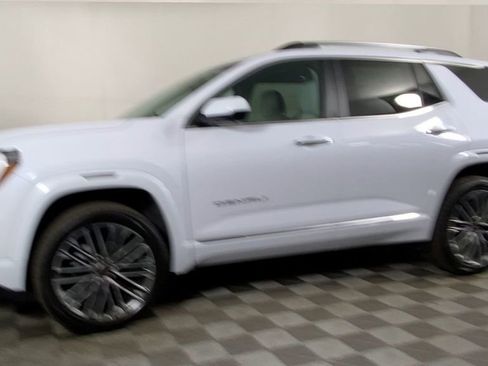 New 2026 GMC Terrain Denali image 5