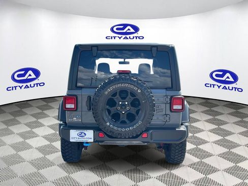 Used 2023 Jeep Wrangler Unlimited w/ Cold Weather Group AWD/4WD image 5