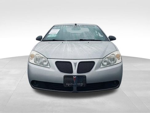 Used 2008 Pontiac G6 GT w/ Premium Package FWD image 3