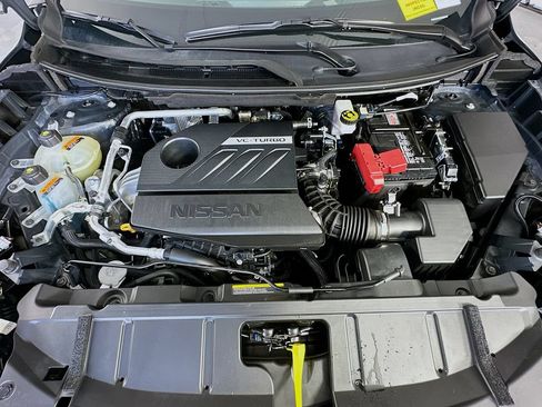 Used 2025 Nissan Rogue SV FWD image 30