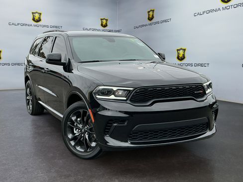 Used 2024 Dodge Durango GT w/ Blacktop Package RWD image 3