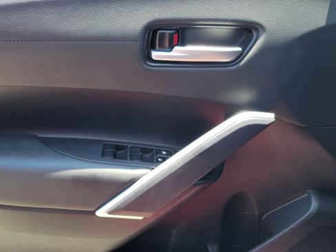 Certified 2024 Toyota Corolla Cross XLE image 18