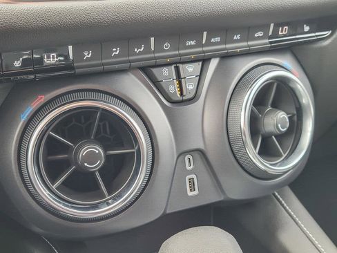 New 2025 Chevrolet Blazer LT w/ Midnight/Sport Edition image 37