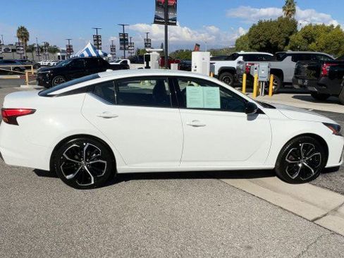 Used 2023 Nissan Altima 2.5 SR image 9