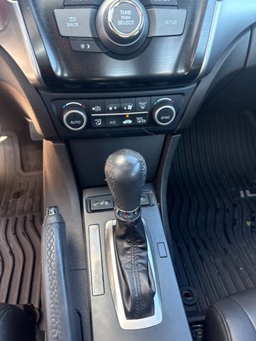 Used 2017 Acura ILX FWD image 18