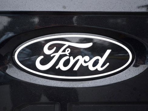 Used 2024 Ford F150 Lariat w/ Equipment Group 502A High image 44