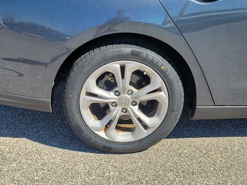Used 2023 Honda Accord LX image 9