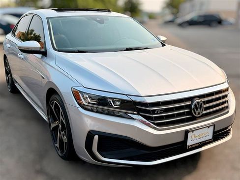 Used 2020 Volkswagen Passat 2.0T R-Line FWD image 2