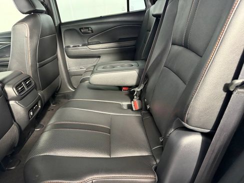 Used 2024 Honda Passport TrailSport image 19