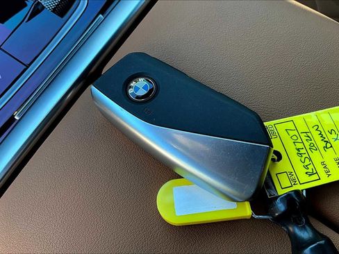 Certified 2024 BMW X5 xDrive50e w/ Premium Package image 14