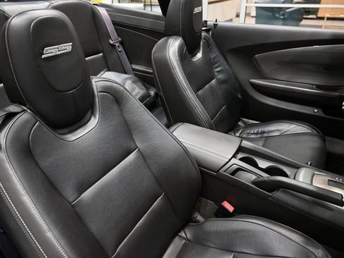 Used 2011 Chevrolet Camaro SS image 11