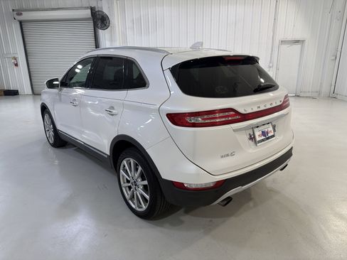 Used 2019 Lincoln MKC Reserve w/ MKC Technology Package FWD image 3