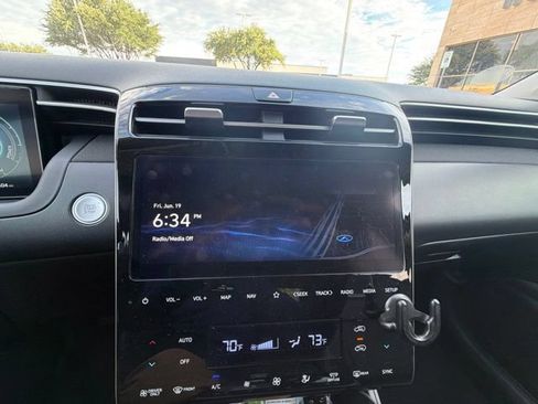 Certified 2022 Hyundai Tucson Limited AWD/4WD image 13